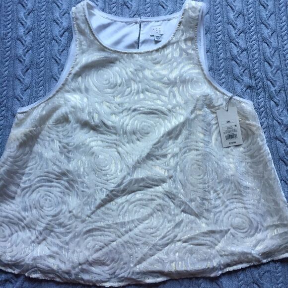 A New Day Cream Velvet Sleeveless Floral Top Blouse - Picture 2 of 7